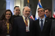 Jo Wilf (Harris Yullin) with Prime Minister of Israel Micha Eshel (Lior Ashkenazi)